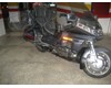 Goldwing GL 1500 D'occasion
Goldwing GL1500 Couleur d’origine Gris Année 1989 avec plus de 120 000 Dh d’accessoire
Selle Corbin Hand Made, moins de 35 000 kilomètre très bonne états